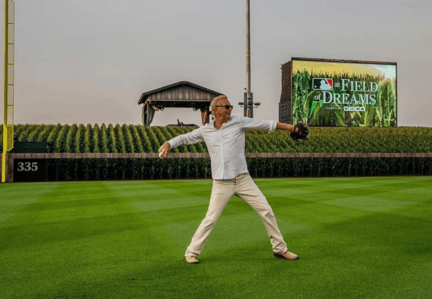 Match « Field of Dreams » Kevin Costner est en Iowa Passion MLB