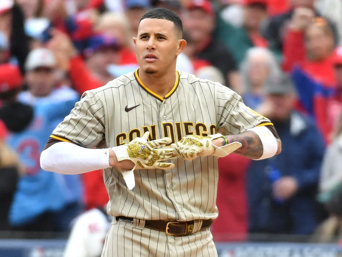 Manny Machado to Remain With Padres Despite Trade Rumors